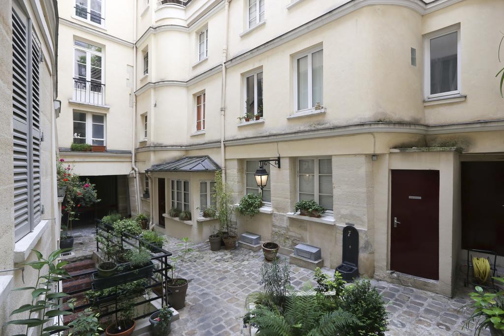 Lovely And Typical 1 Bedroom Appartamento *